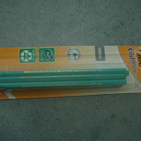 troc de  Crayons de bois HB, sur mytroc