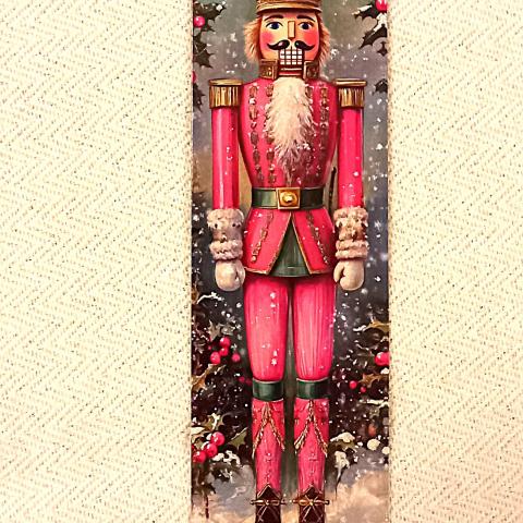 troc de  Marque-page "Casse-Noisette 13". RÉSERVÉ., sur mytroc