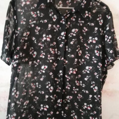 troc de  sur chemise attaché devant   en voile taille 44, sur mytroc