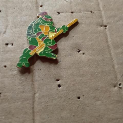troc de  pin's tortue ninja réserver lilas91, sur mytroc