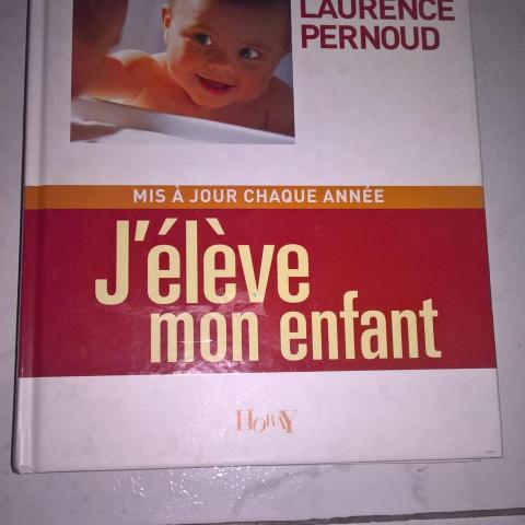 troc de  livre j'eleve mon enfant, sur mytroc