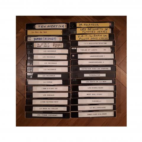 troc de  Don d'un lot de 30 VHS (enregistrements TV), sur mytroc