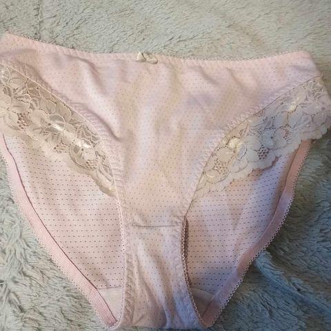 troc de  slip femme taille 46/48  rose, sur mytroc