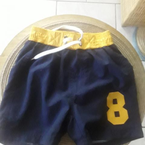troc de  Short 4 ans, sur mytroc