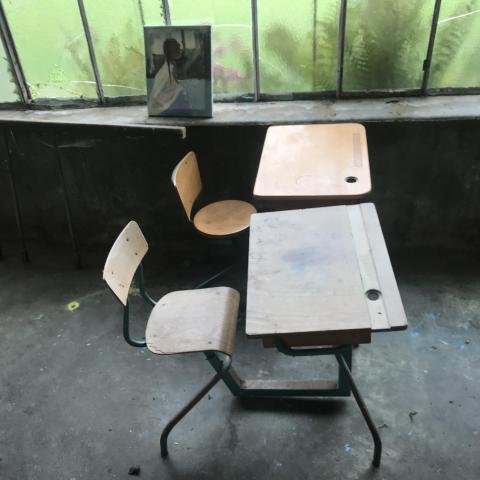 troc de  Ancienne table d’école, sur mytroc