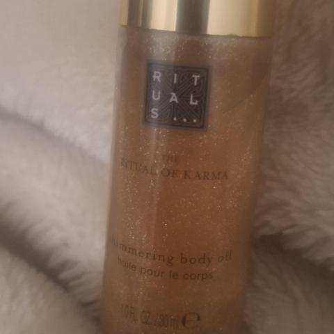 troc de  Huile pour le corps rituals, sur mytroc