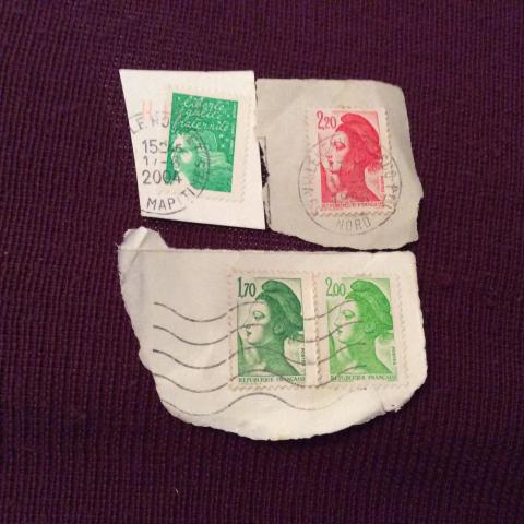 troc de  Quatre timbres français à décoller, sur mytroc