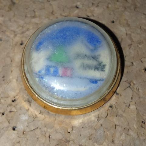 troc de  pin's bonne année tf1 sans attache, sur mytroc