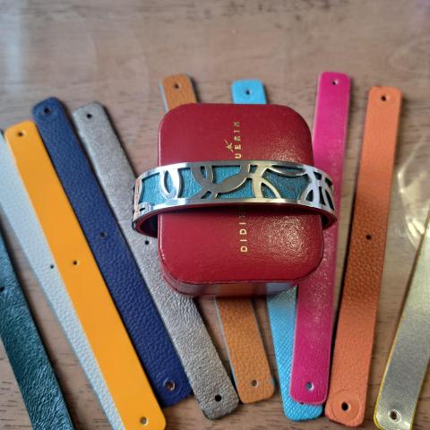 troc de  Bracelet avec languettes interchangeables, sur mytroc