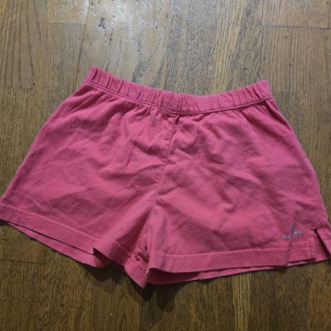 troc de  Short 8 ans, sur mytroc