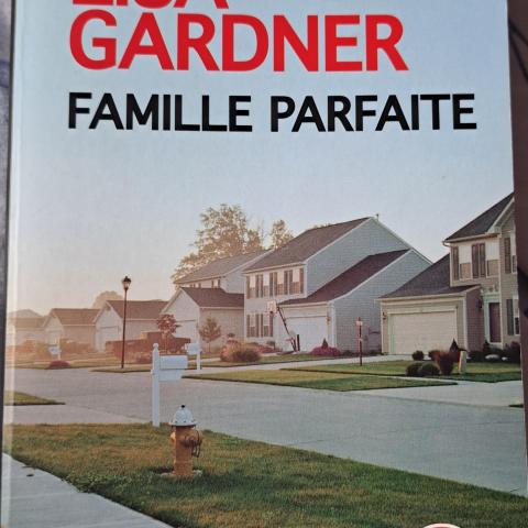 troc de  Réservé Famille parfaite de Lisa Gardner, sur mytroc