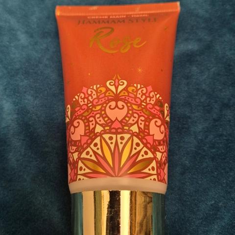 troc de  Crème pour les mains à la rose, sur mytroc