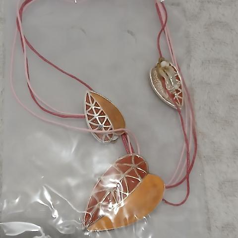 troc de  Reserver Duvers troc Collier Femme, sur mytroc