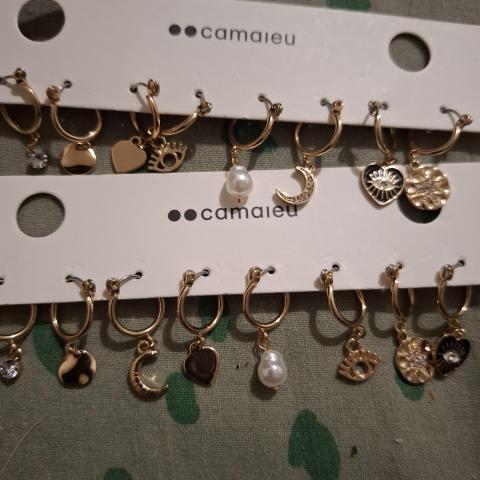 troc de  Reserve Lot boucles d oreilles x8, sur mytroc