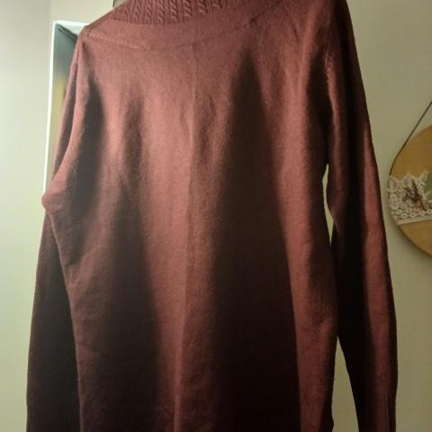 troc de  Pull bordeaux, sur mytroc