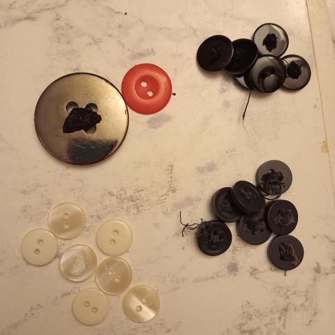 troc de  Boutons, sur mytroc