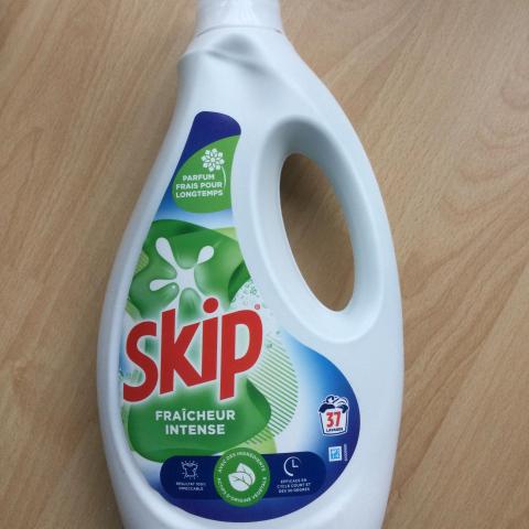 troc de  Lessive liquide Skip fraîcheur intense 37 lavages, sur mytroc