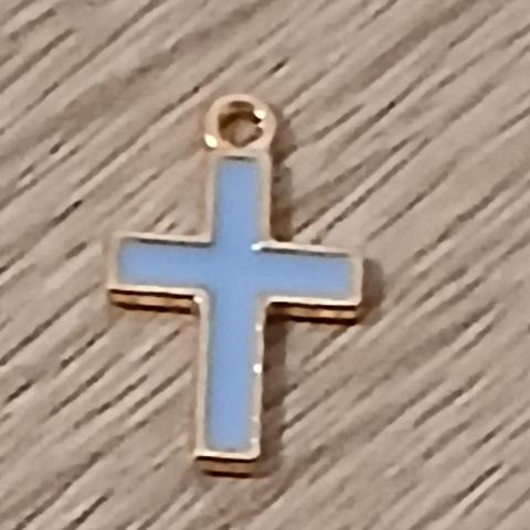 troc de  Un Pendentif Croix, sur mytroc