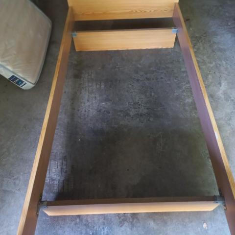 troc de  Lit une personne, sur mytroc