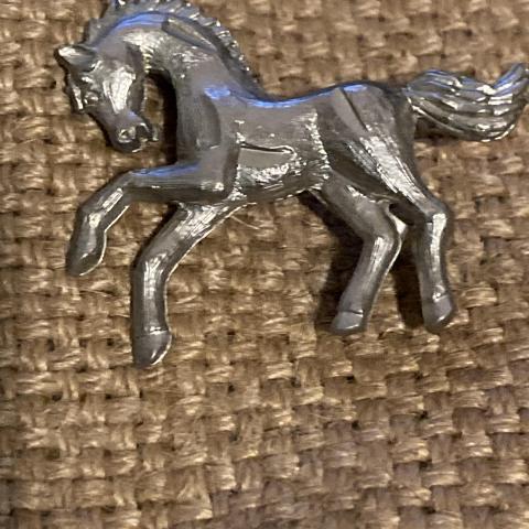 troc de  Réservé Broche poulain, sur mytroc