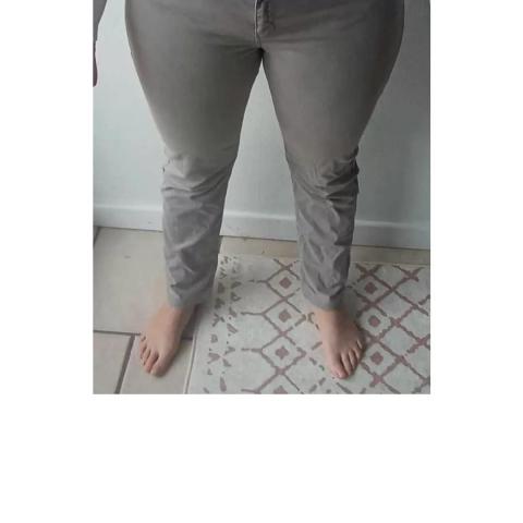 troc de  Pantalon gris taille 44, sur mytroc