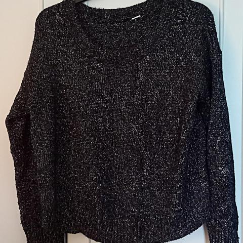 troc de  Pull gris argenté. RESERVE., sur mytroc