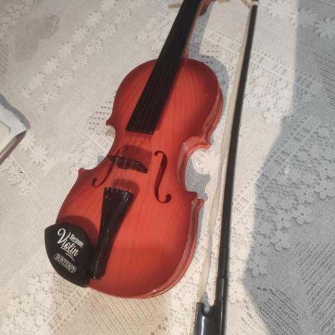 troc de  Jouet violon, sur mytroc