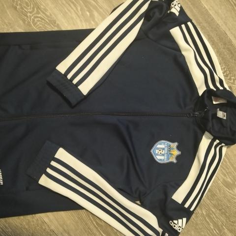 troc de  Gilet adidas comme neuf, sur mytroc