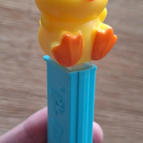 troc de  Pez distributeur poussin pâques, sur mytroc