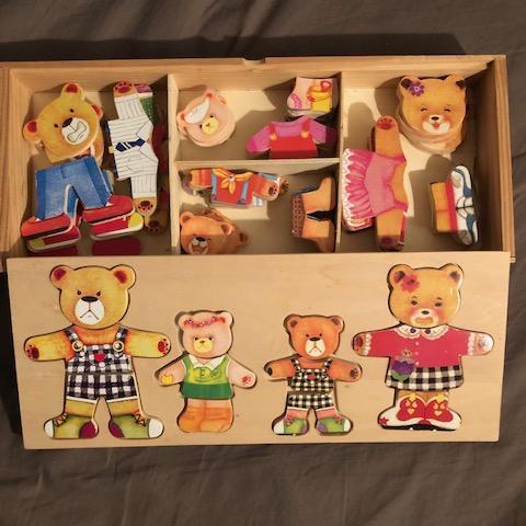troc de  (réservé) Puzzle bois famille ours incomplet, sur mytroc