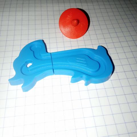 troc de  2 petits jouets kinder demontable, sur mytroc
