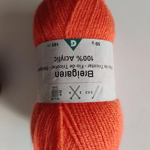 troc de  Réservé Laine acrylique orange, sur mytroc