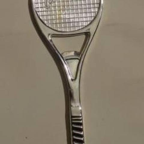troc de  Attribué Décapsulophilie - Décapsuleur Perrier - Raquette de tennis, sur mytroc