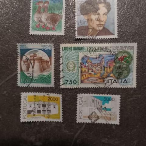 troc de  Timbres du Monde - Suisse - Italie & Portugal, sur mytroc