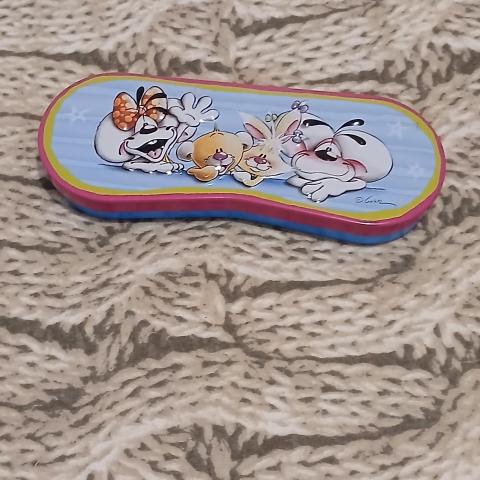 troc de  Reserver Fidji. Plumier En Fer, sur mytroc