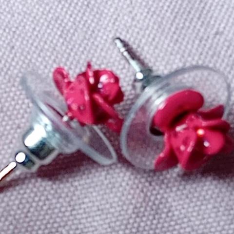 troc de  Reserver. Boucle D'oreille Femme, sur mytroc