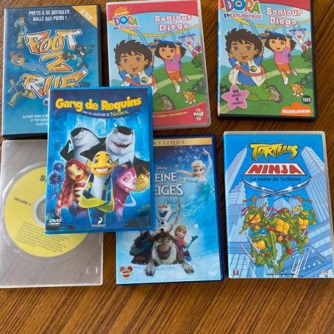 troc de  DVD enfants lot de 7, sur mytroc