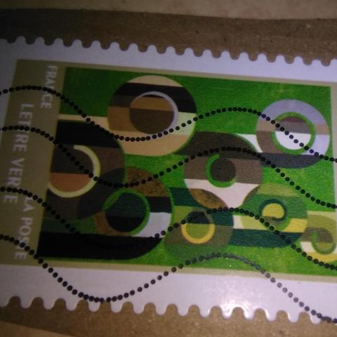 troc de  RESERVE et envoyé 1 timbre, collection, très bon état, sur mytroc