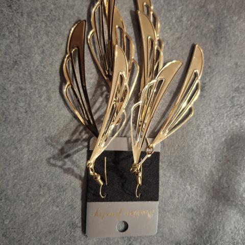 troc de  Boucle d’oreilles neuves, sur mytroc