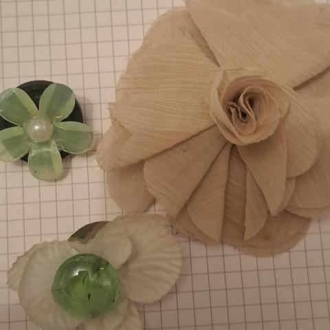 troc de  Lot broches, sur mytroc