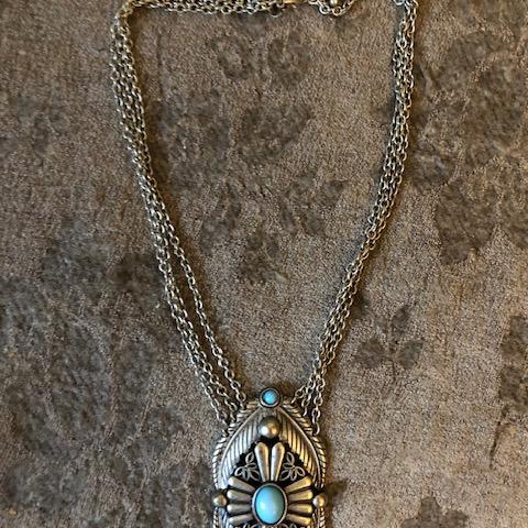 troc de  (réservé) Collier American Eagle, sur mytroc