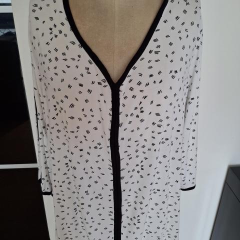 troc de  Haut fluide blanc, sur mytroc