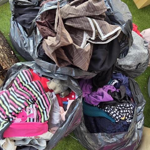 troc de  Vêtements femme et enfants, sur mytroc