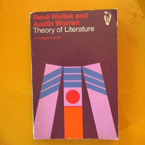 troc de  Livre en anglais intitulé Theory of Literature, sur mytroc