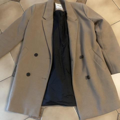 troc de  Manteau d’hiver, bon état taille M, sur mytroc
