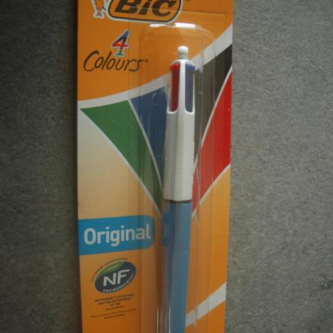 troc de  Stylo BIC 4 couleurs, sur mytroc