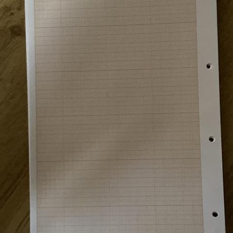 troc de  12 feuilles papier millimétré, sur mytroc