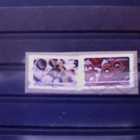 troc de  Réservé Ventura /// Lot de 2 timbres oblitérés sur fragments d'enveloppe - TBE, sur mytroc