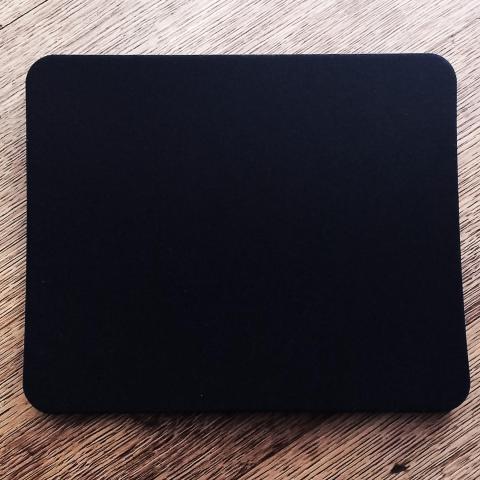 troc de  Tapis de souris antistatique noir., sur mytroc