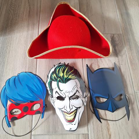 troc de  Masque batman joker ladybug et chapeau pirate, sur mytroc